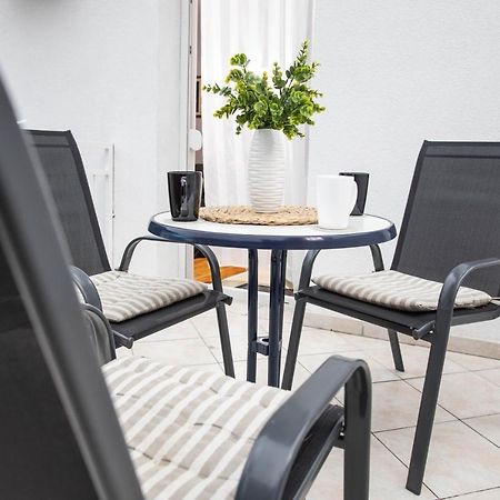 Apartman Gundulic Vinkovci Exterior foto