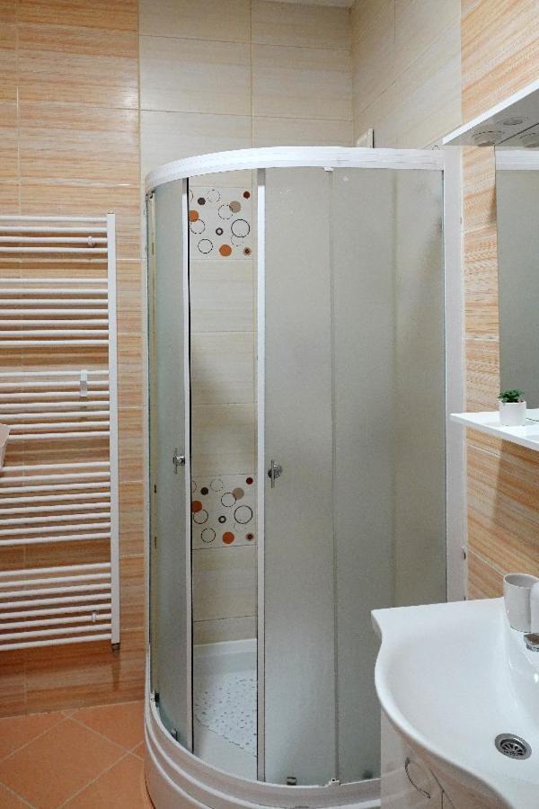 Apartman Gundulic Vinkovci Exterior foto
