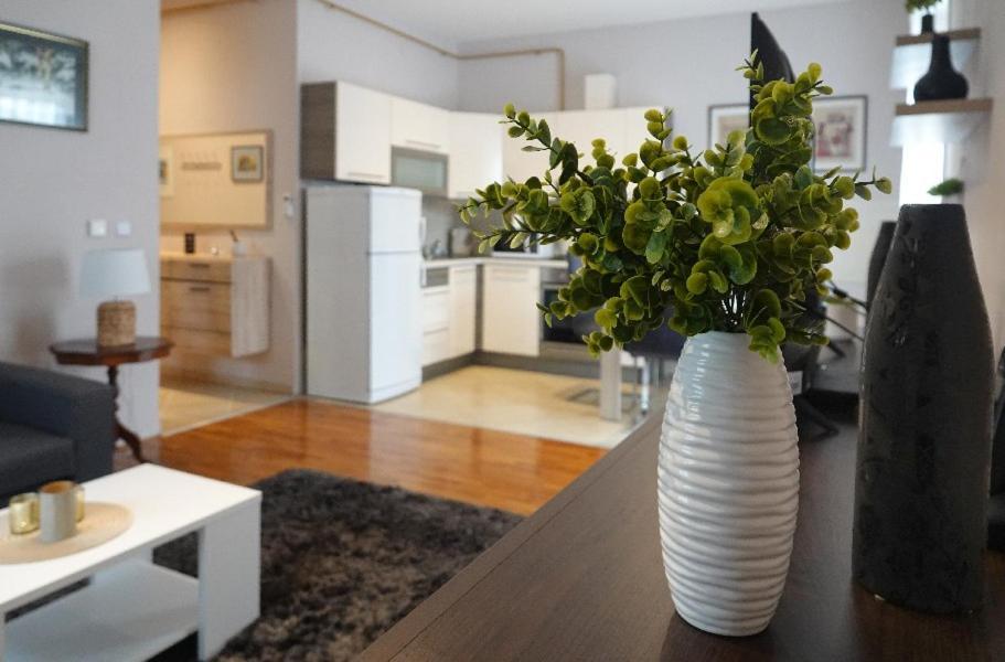 Apartman Gundulic Vinkovci Exterior foto