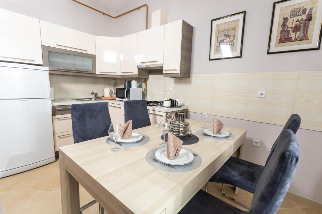 Apartman Gundulic Vinkovci Exterior foto